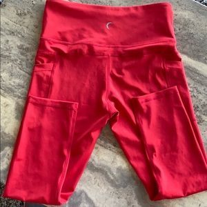 Zyia Red Pocket Light n Tight Hi-Rise Capri 20"